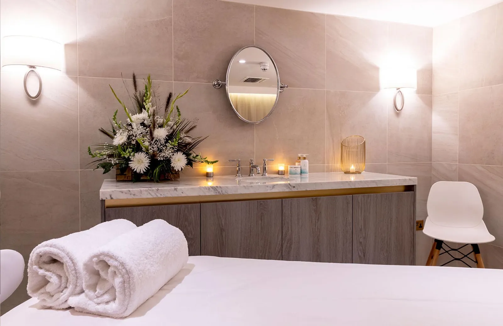 Butterscotch-Spa-designers-Champneys-Henlow-spa-treatment-room