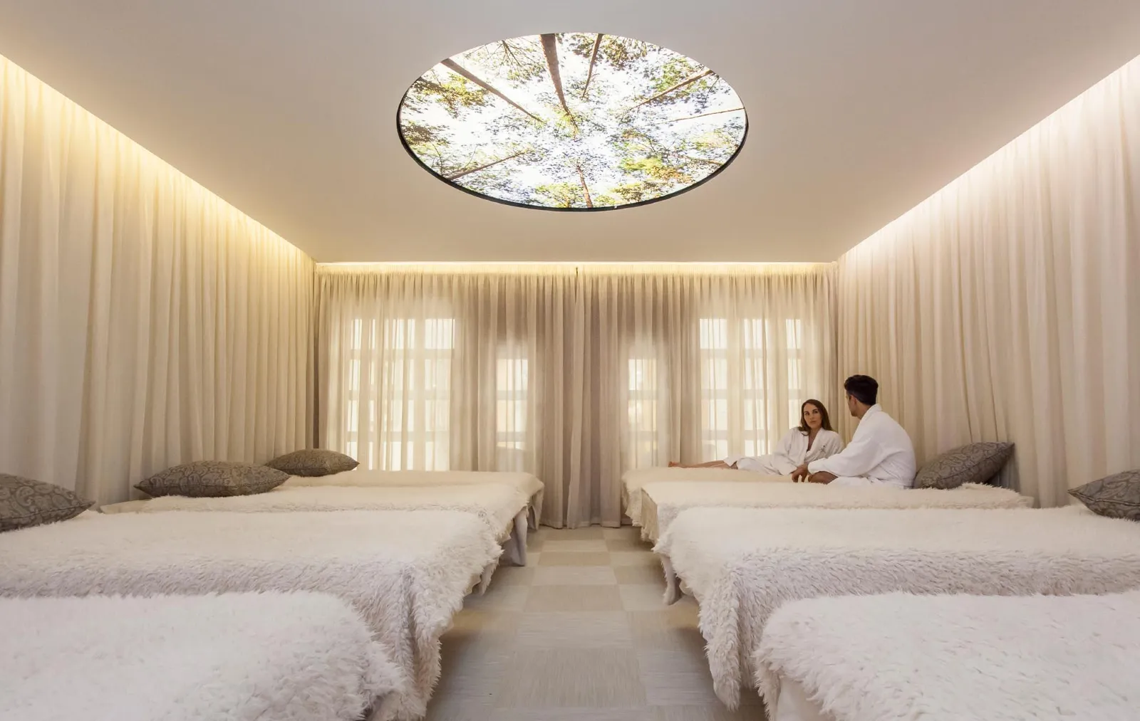 Champneys-Forest-Mere-Spa-Interior-Design-water-beds