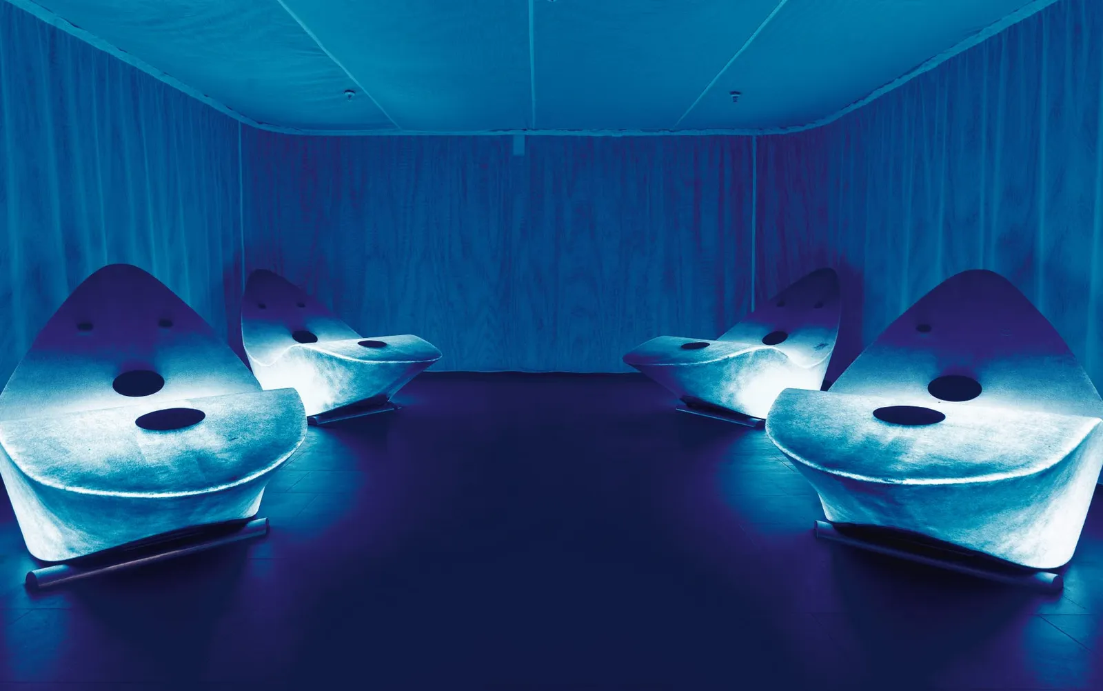 Tui_Marella-cruiseship-spa-colour-therapy_room_Butterscotch-design